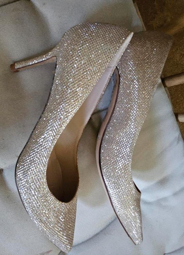 L.K. Bennett feestpumps Floret met glitter - goud mt 41, Kleding | Dames, Schoenen, Nieuw, Pumps, Overige kleuren, Ophalen of Verzenden