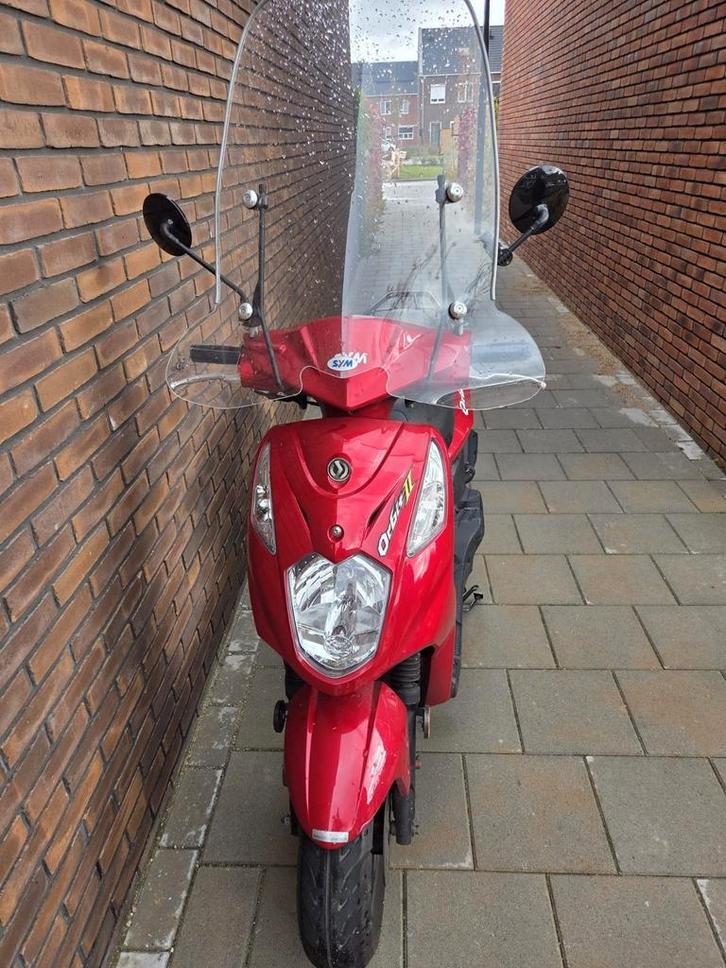 Sym orbit 2 uit 2016 met windscherm, Fietsen en Brommers, Scooters | SYM, Zo goed als nieuw, Orbit, Benzine, Ophalen