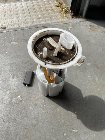 VW up benzinepomp 1s0919051G beschikbaar voor biedingen