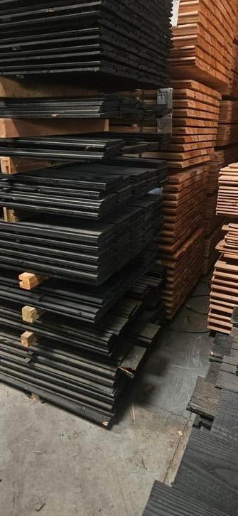 Te koop restpartij 30st zweeds rabat gitzwart 3mtr bieden!! beschikbaar voor biedingen