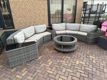 Lougne set half rond beschikbaar voor biedingen