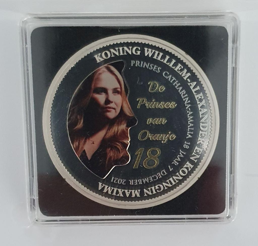 Munt geslagen voor Amalia 18 jaar, Postzegels en Munten, Ophalen of Verzenden, Koningin Beatrix, Euro's, Losse munt