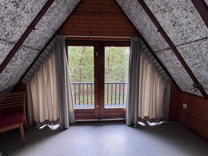 Gordijnen zolder / puntdak, Huis en Inrichting, Stoffering | Gordijnen en Lamellen, Zo goed als nieuw, 200 cm of meer, Grijs, Ophalen