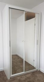 VOORRAAD Witte kledingkast met spiegel 120 cm | Incl. inhoud, 50 tot 70 cm, Nieuw, 105 cm of meer, Ophalen of Verzenden