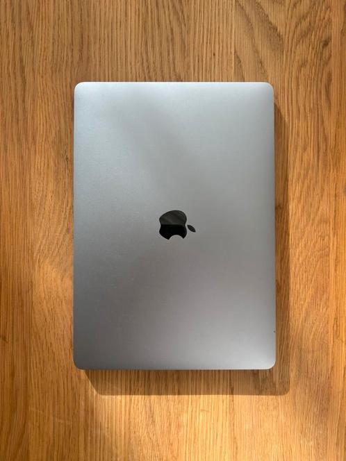 Macbook Pro 13”, Computers en Software, Apple Macbooks, Zo goed als nieuw, MacBook Pro, 13 inch, 2 tot 3 Ghz, 512 GB, 16 GB, Qwerty