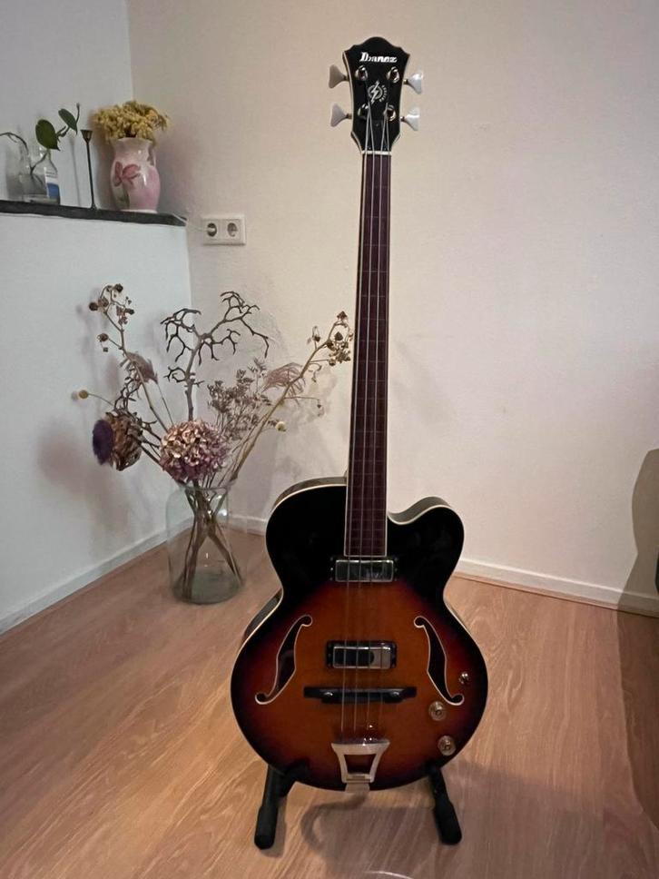 Ibanez Artcore fretless bass, Muziek en Instrumenten, Snaarinstrumenten | Gitaren | Bas, Gebruikt, Semi-akoestisch, Fretloos, Ophalen