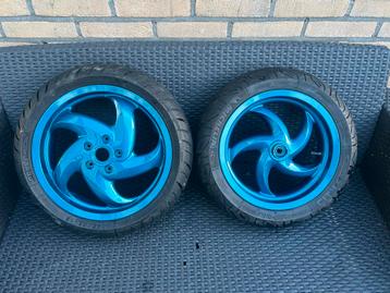 Gilera runner 180cc DD velgen set (onderdelen) beschikbaar voor biedingen