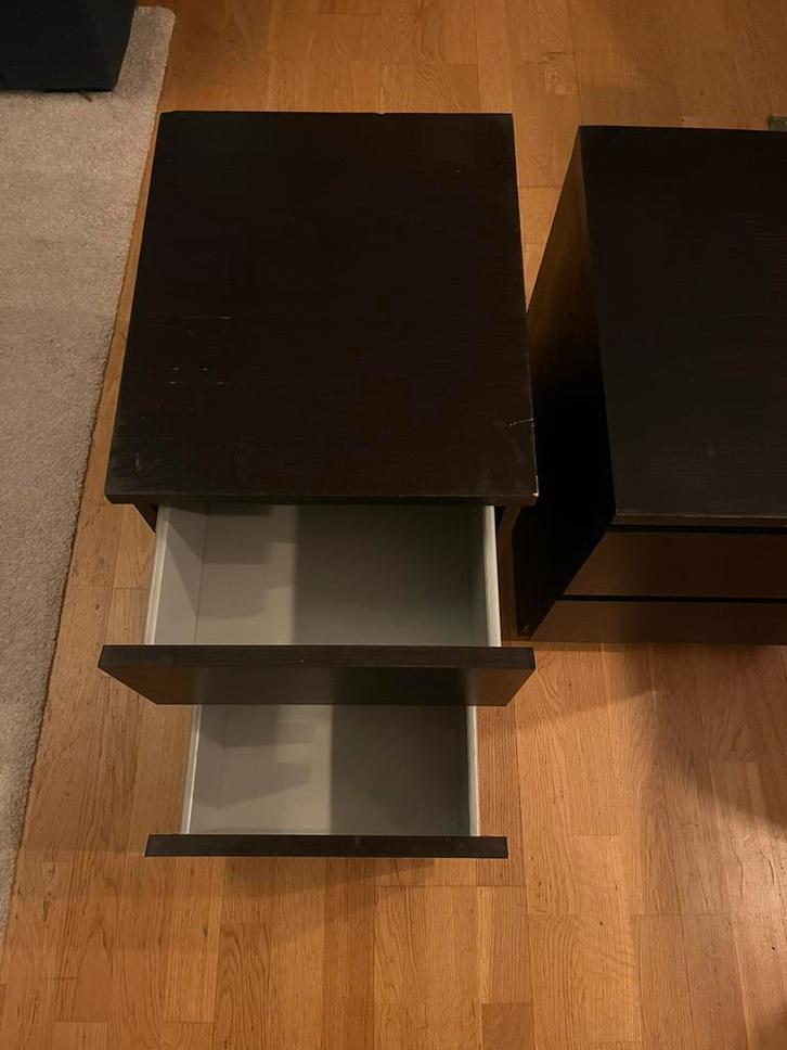 IKEA Malm nachtkastje zwart, Huis en Inrichting, Slaapkamer | Nachtkastjes, Zo goed als nieuw, Minder dan 45 cm, Ophalen