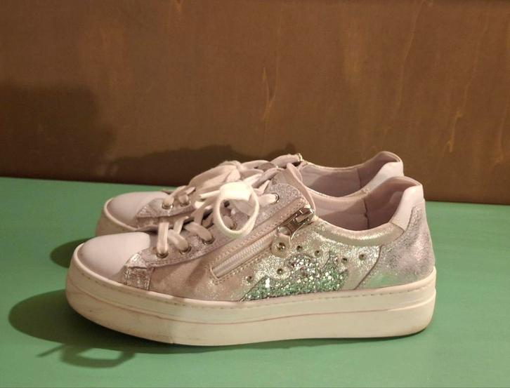 NeroGiardini Witte Sneakers met Glitter - Maat 37, Kleding | Dames, Schoenen, Gedragen, Sneakers of Gympen, Wit, Ophalen of Verzenden