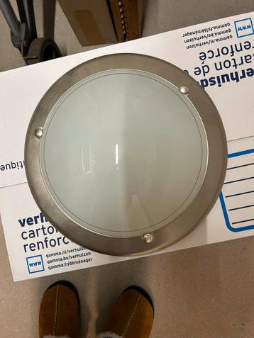 3 Plafondlampen beschikbaar voor biedingen