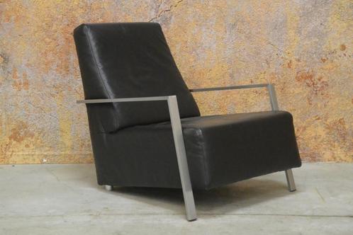 In nette staat zwarte leren Topform  design fauteuil, Huis en Inrichting, Fauteuils, Gebruikt, Leer, Metaal, 50 tot 75 cm, 75 tot 100 cm
