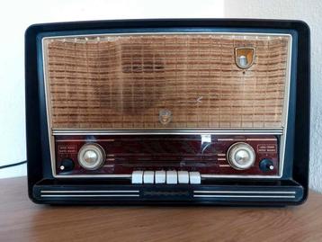 Philips Bakelieten Buizen Radio. beschikbaar voor biedingen