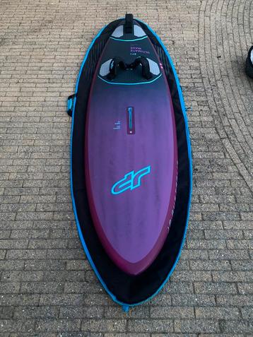 JP Ultimate Wave 87L Pro Edition 2024 Nieuwstaat *New shape) beschikbaar voor biedingen