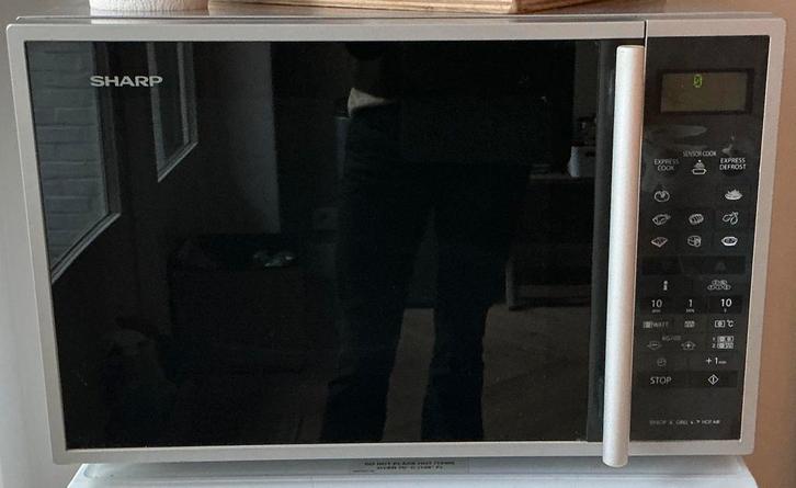 Sharp combi magnetron/oven, Witgoed en Apparatuur, Magnetrons, Gebruikt, Vrijstaand, Combimagnetron, 45 tot 60 cm, Crisp, Grill