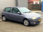 Renault Clio 1.6 RXE Automaat, Auto's, Gebruikt, 31 €/maand, Blauw, Origineel Nederlands