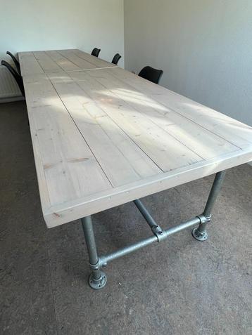 Kantinetafel / vergadertafel / eettafel incl. 8 stoelen beschikbaar voor biedingen