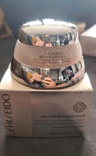 shiseido bio performance super revitalizing cream 50ml, Sieraden, Tassen en Uiterlijk, Uiterlijk | Gezichtsverzorging, Nieuw, Verzorging