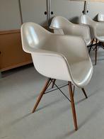4 eetkamerstoelen. Tess-Co,New York Fiberglas eames inspired, Huis en Inrichting, Stoelen, Ophalen, Overige materialen, Gebruikt