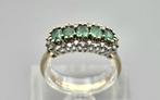Gouden Vintage ring edelsteen smaragd en diamant. 2025/484