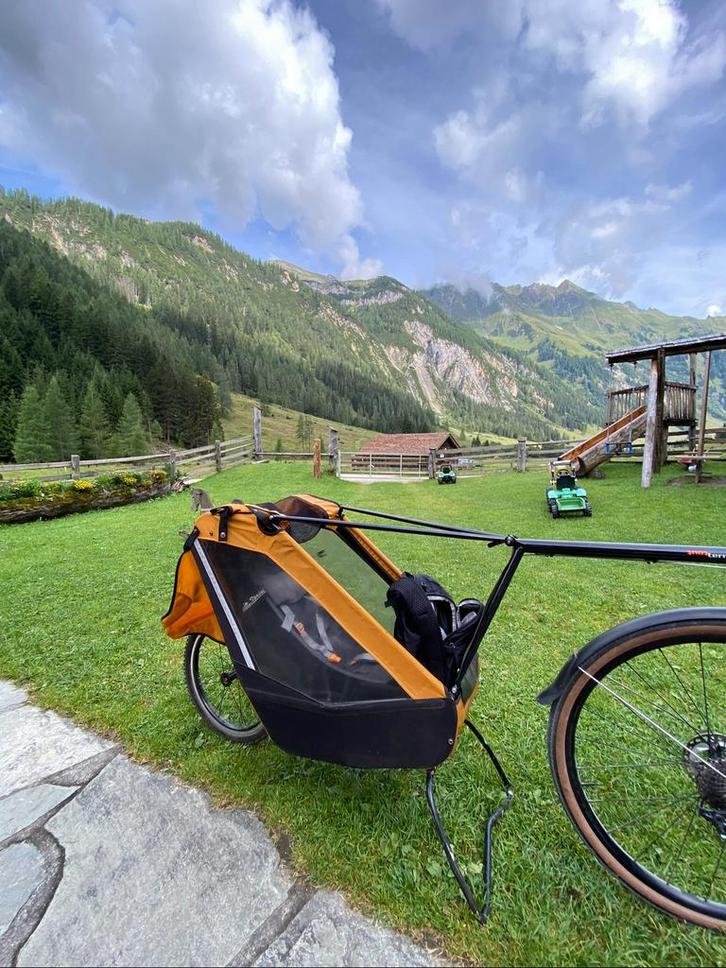 Tout Terrain Singletrailer Fietskar + babyschaal, Fietsen en Brommers, Fietsaccessoires | Aanhangers en Karren, Gebruikt, Kinderkar