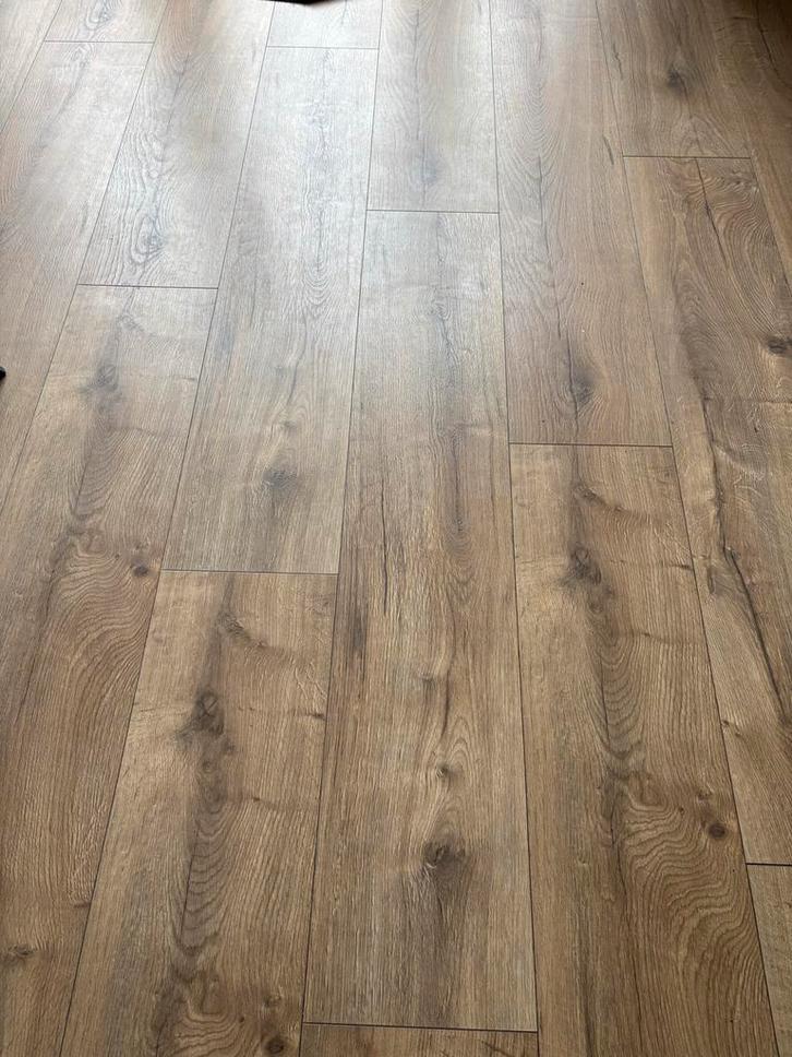 50m2 Laminaat - Praxis Zanzibar, Huis en Inrichting, Stoffering | Vloerbedekking, Gebruikt, Laminaat, Bruin, 50 tot 75 m², Ophalen of Verzenden