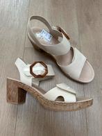 Rieker Sandalen - Maat 42/43 - Nieuw, Kleding | Dames, Ophalen of Verzenden, Nieuw, Beige, Sandalen of Muiltjes