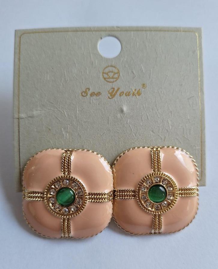 See Youth licht zalm oranje vierkante steker oorbellen, Sieraden, Tassen en Uiterlijk, Oorbellen, Nieuw, Knopjes of Stekers, Overige materialen
