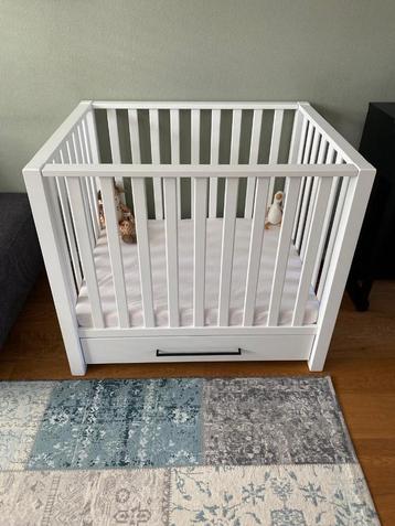 Box met lade, mat wit, ZGAN, 100x 79x85 cm beschikbaar voor biedingen