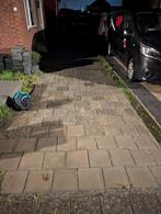 30 X 30 tegels haal het er zelf uit gratis op halen, Tuin en Terras, Tegels en Klinkers, Ophalen, Zo goed als nieuw, Beton, Terrastegels