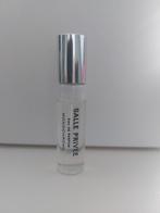Salle Privee - Monochrome (eau de parfum), Sieraden, Tassen en Uiterlijk, Uiterlijk | Parfum, Ophalen of Verzenden, Nieuw