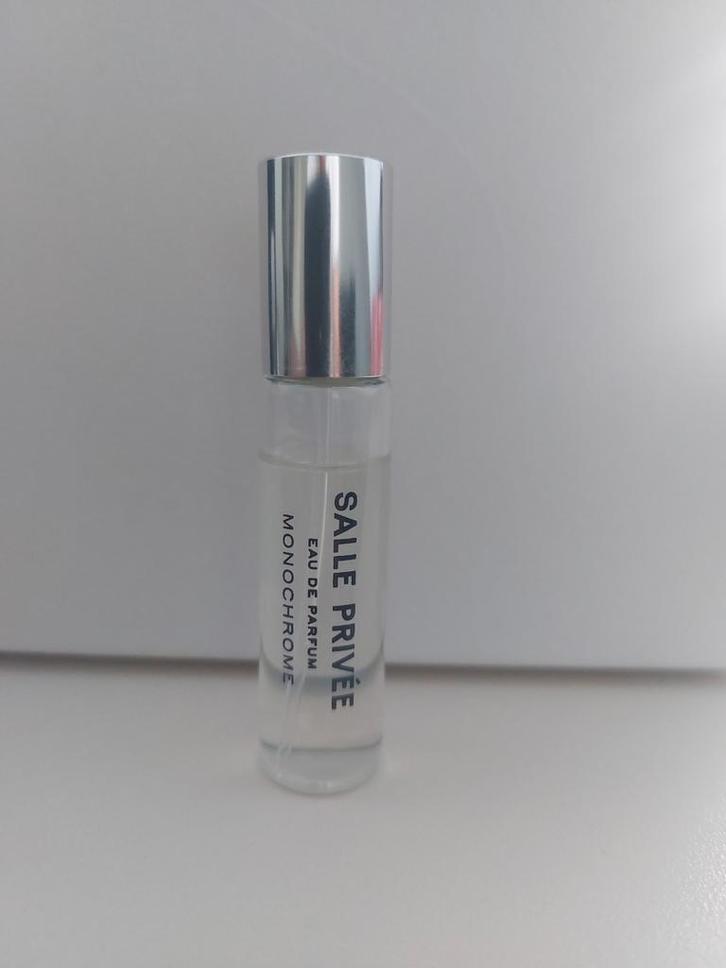 Salle Privee - Monochrome (eau de parfum), Sieraden, Tassen en Uiterlijk, Uiterlijk | Parfum, Nieuw, Ophalen of Verzenden