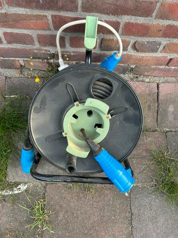 Caravan haspel ongeveer 25 meter beschikbaar voor biedingen