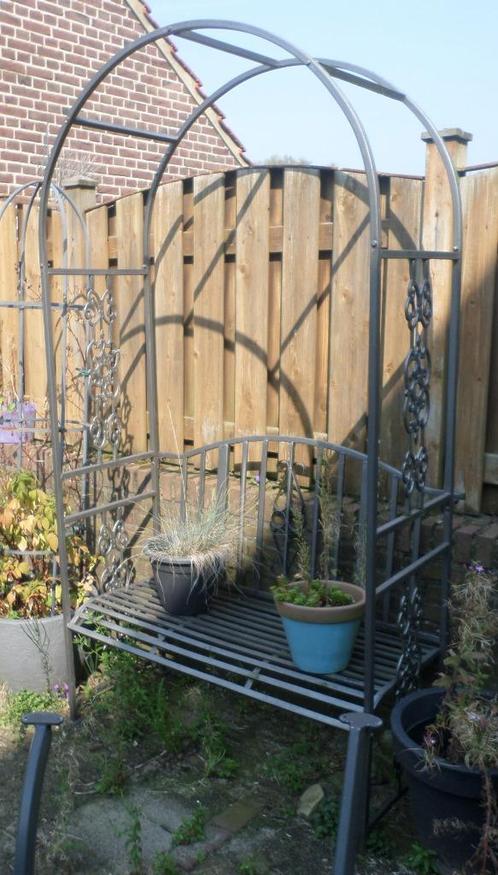 Tuinbank met rozenboog / prieel OPKNAPPER of TER DECORATIE, Tuin en Terras, Tuinbanken, Gebruikt, Metaal, Ophalen
