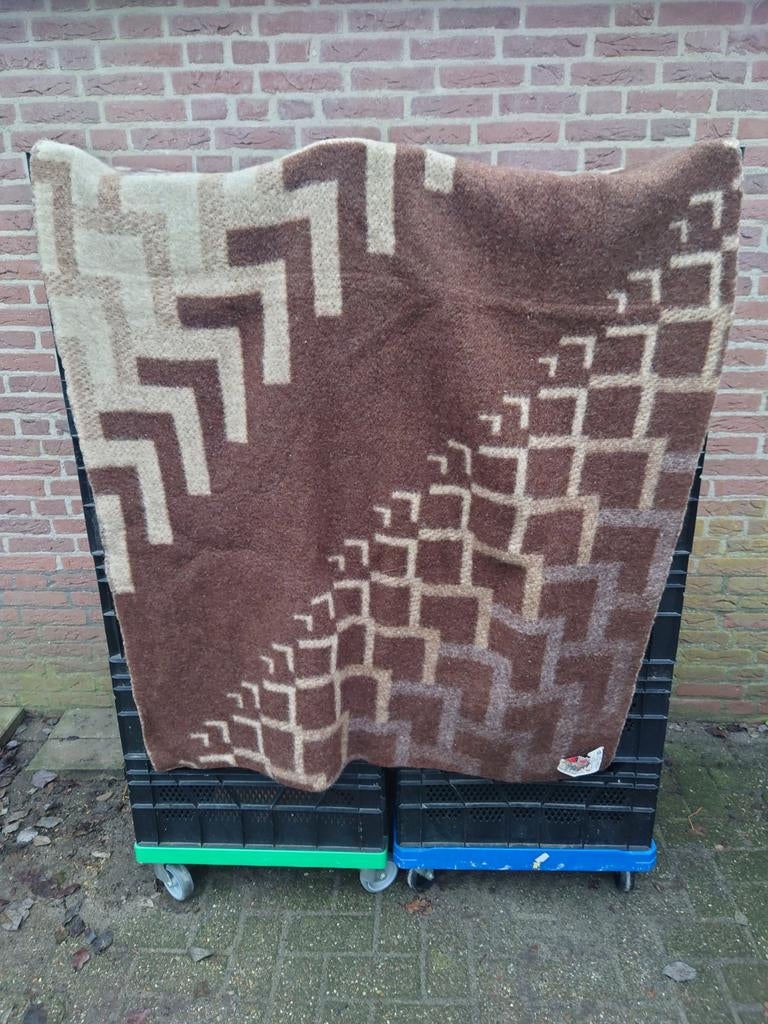 Deken Aabe 120 x 200 scheerwol, Huis en Inrichting, Woonaccessoires | Plaids en Woondekens, Ophalen of Verzenden
