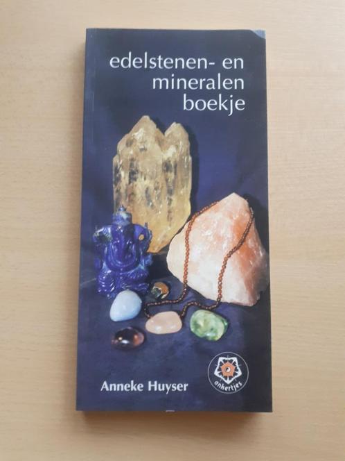 Anneke Huyser – Edelstenen- en mineralenboekje, Boeken, Advies, Hulp en Training, Zo goed als nieuw, Ophalen of Verzenden