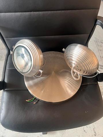 Plafondlamp 2 spots beschikbaar voor biedingen