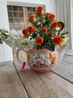 Rose theepot Blond & Blond. Even bijkletsen. Zonder deksel., Ophalen, Overige kleuren, Aardewerk of Porselein, Zo goed als nieuw