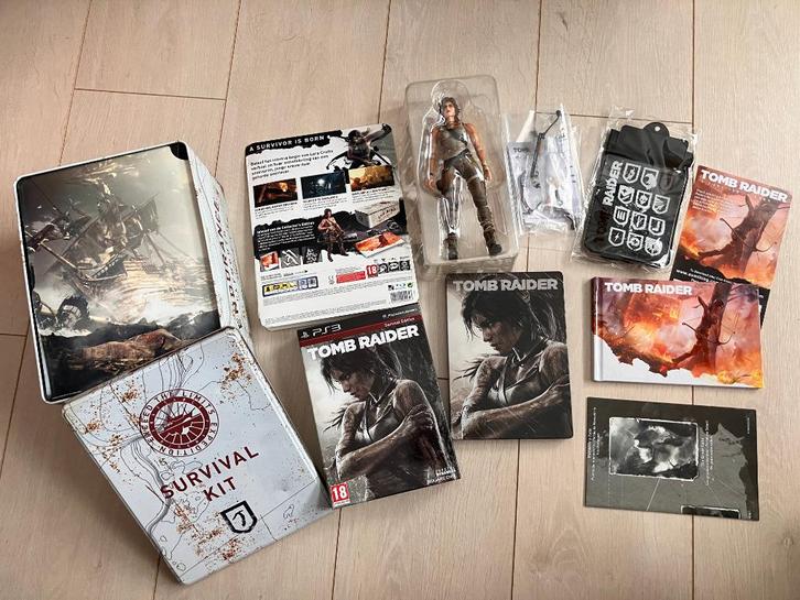 Tombraider Collectors Edition Play Arts Kai, Verzamelen, Poppetjes en Figuurtjes, Zo goed als nieuw, Ophalen of Verzenden