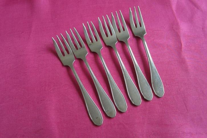 6 gebakvorkjes,taartvorkjes 11,4cm Gero Zilmeta 556 art deco, Huis en Inrichting, Keuken | Bestek, Gebruikt, Los bestek, Rvs of Chroom
