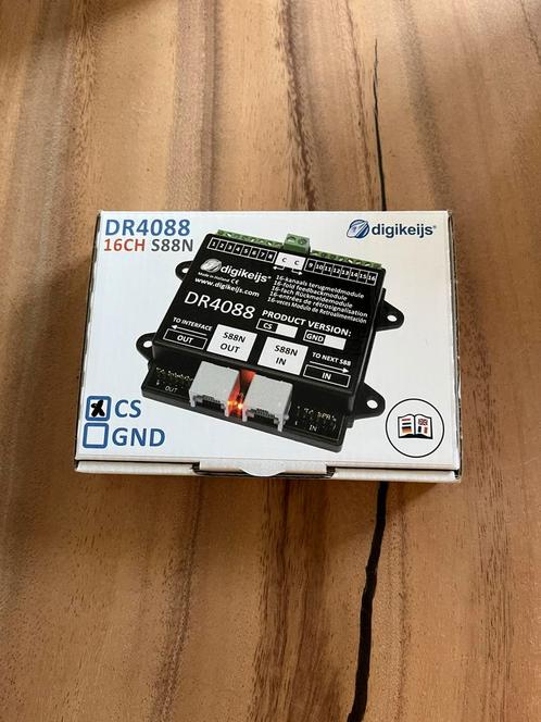 Digikeijs DR4088CS, Hobby en Vrije tijd, Modeltreinen | H0, Zo goed als nieuw, Transformator of Voeding, Gelijkstroom, Overige merken