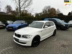 BMW 1-serie 116i High Executive|Ketting Verv.|Navi|Cruise co, 1-Serie, Euro 5, Zwart, 4 cilinders