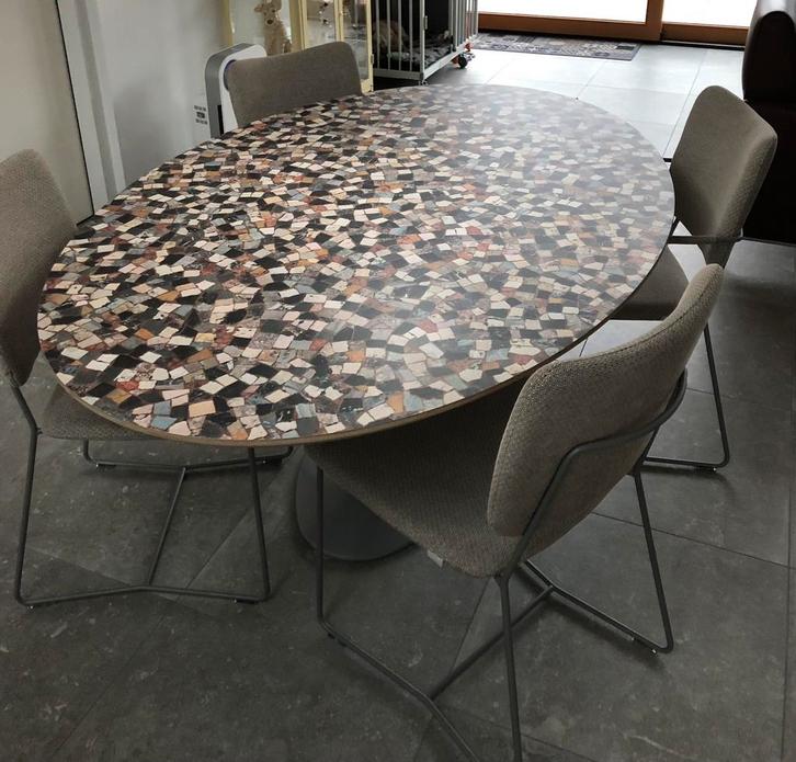 Mooie ovale eettafel 180 x120, Huis en Inrichting, Tafels | Eettafels, Zo goed als nieuw, 100 tot 150 cm, 150 tot 200 cm, Vijf personen of meer