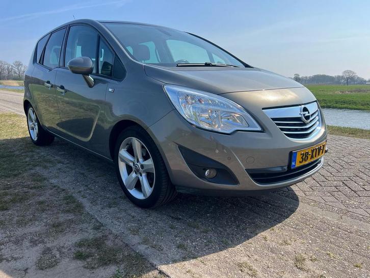 Opel Meriva 1.4 74KW 2012 Bruin, Auto's, Opel, Bedrijf, Meriva, Benzine, B, MPV, Handgeschakeld, Geïmporteerd, Bruin, Voorwielaandrijving