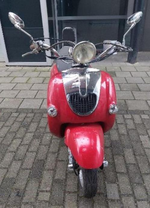 Rode Retro Scooter Te Koop, Fietsen en Brommers, Snorfietsen en Snorscooters, Gebruikt, Overige merken, Ophalen