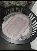 Babynestje roze velvet, Ophalen, Zo goed als nieuw