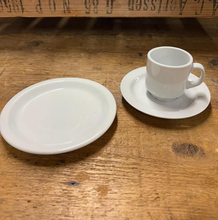 Kop, schotel en gebaksbord, Huis en Inrichting, Keuken | Servies, Kop(pen) en/of Schotel(s), Overige stijlen, Porselein, Ophalen