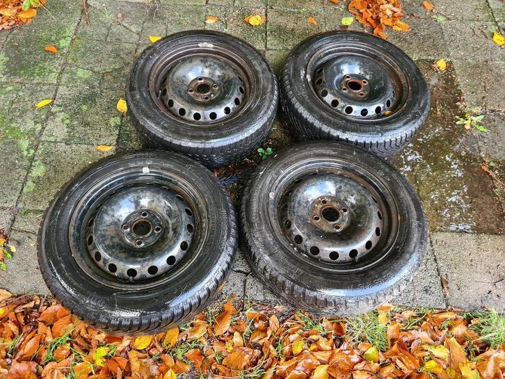 Winterbanden met velgen Continental 185/65 R15 88T, Auto-onderdelen, Banden en Velgen, Band(en), Winterbanden, 15 inch, 185 mm