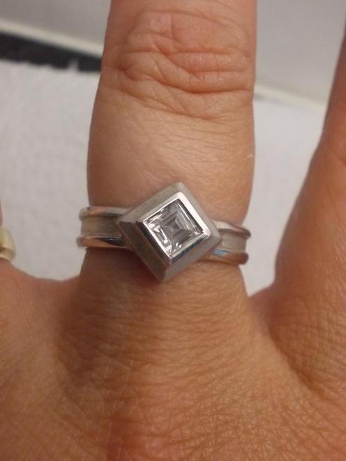 zilveren Design ring mat met glans maat 17.75 nr.815, Sieraden, Tassen en Uiterlijk, Ringen, Zo goed als nieuw, Dame, 17 tot 18