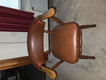 5 stuks leren stoelen  beschikbaar voor biedingen