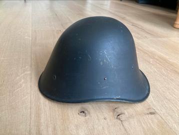 Nederlandse helm beschikbaar voor biedingen